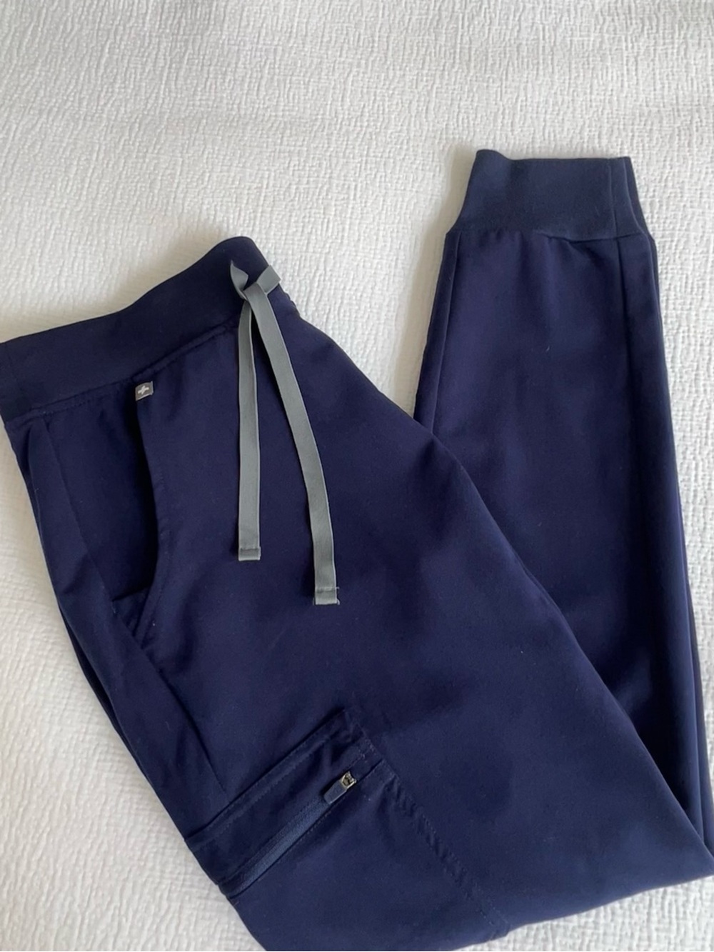 FIGS Zamora Jogger Scrub Pants Quiet Navy Women’s Size S